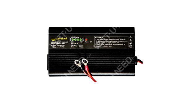 Chargeur de batterie 16.8V8A Li-ion