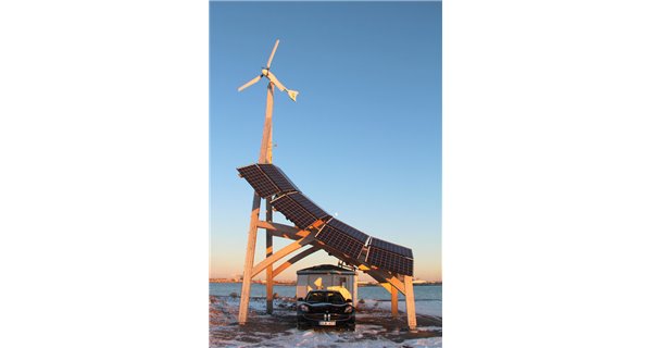 Girafe 2.0 centrale éolienne et solaire hybride InnoVentum