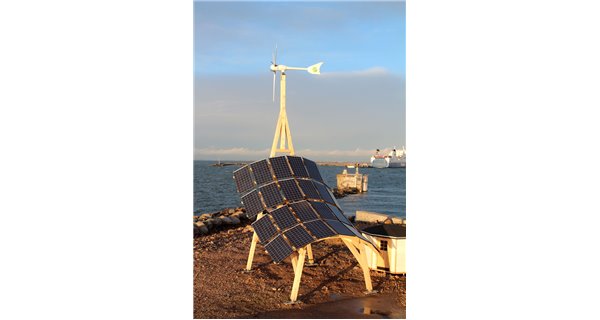 Girafe 2.0 centrale éolienne et solaire hybride InnoVentum