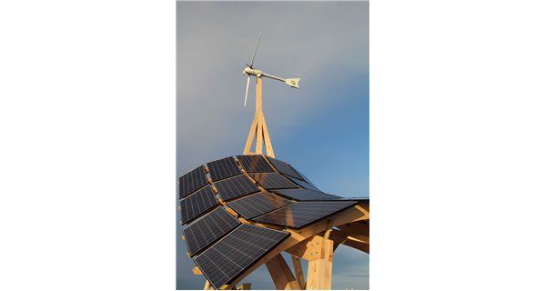 Girafe 2.0 centrale éolienne et solaire hybride InnoVentum